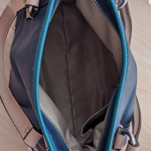 COACH Leather Crossbody Bag in Navy, Teal & Beige - Picture 4 of 4